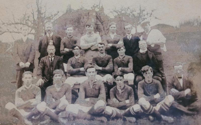 Football-club-1920-01