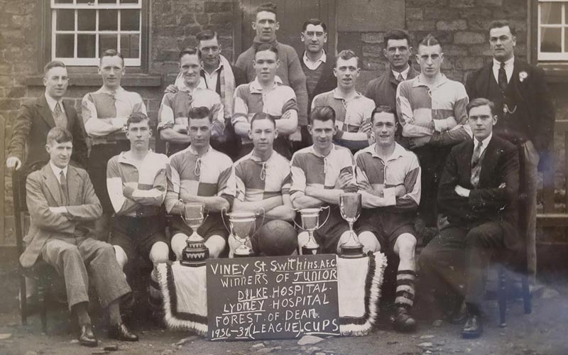 Football-club-1930-01