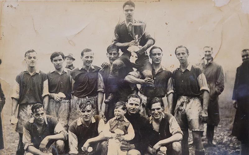 Football-club-1930-03